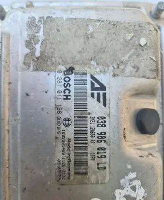 Ford Galaxy Engine control unit/module 038906019LD 0281011198 3M2112A650AA