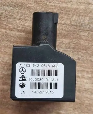 Mercedes-Benz C W203 ESP acceleration yaw rate sensor A1635420618 10098001181