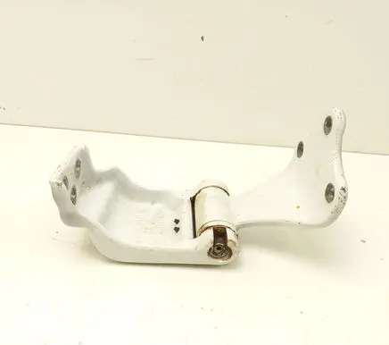 Mercedes-Benz Vito Viano W447 Loading door lower hinge A4477400137