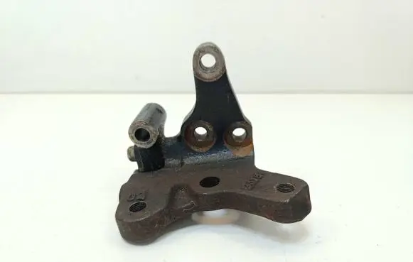 Honda Prelude Engine mounting bracket 23181
