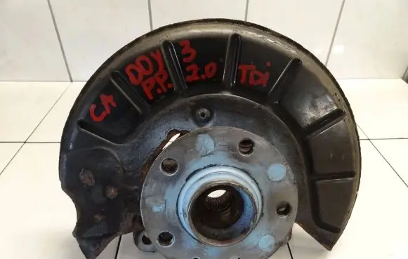 Volkswagen Caddy Front wheel hub spindle knuckle
