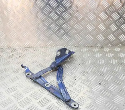 Audi TT Mk1 Tailgate/trunk/boot hinge 8N7827399A