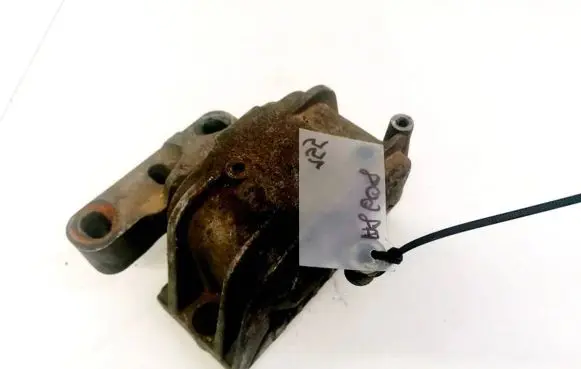Volkswagen PASSAT B6 Engine mount bracket 1K0199262 1K0.199.262