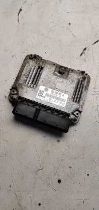 Volkswagen PASSAT B6 Engine control unit/module 03G906021LR 1039S15256 14680673