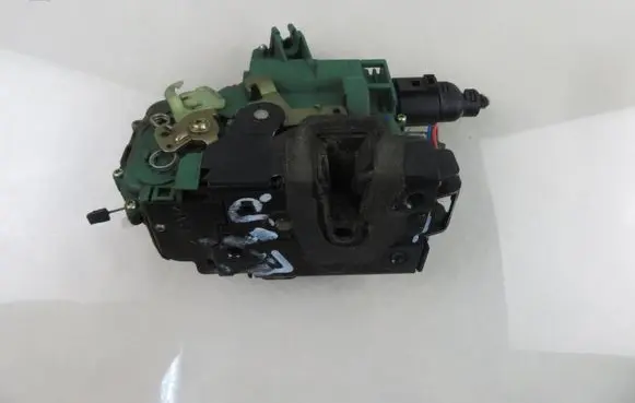 Front door lock