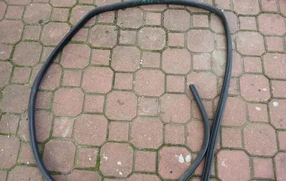 Ford Focus C-MAX Rubber seal rear door 