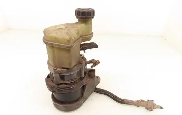 Renault Kangoo I Power steering pump 7701470783