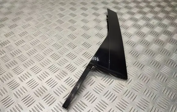 Volkswagen Touareg II Rear door glass trim molding 7P6839903