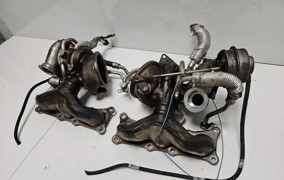 BMW 1 E82 E88 Turbo 11657593015 11657593017