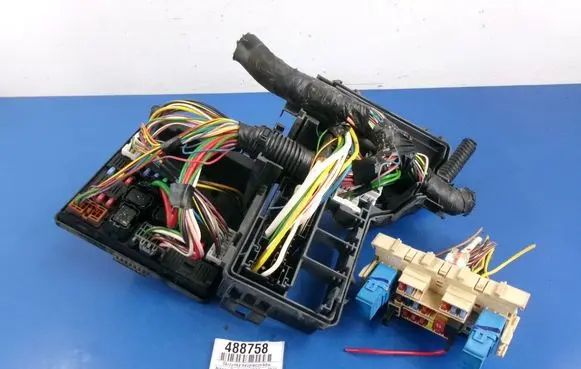 Nissan Qashqai Fuse box set