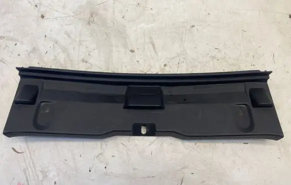 Toyota Auris E210 Trunk/boot sill cover protection 6471602120