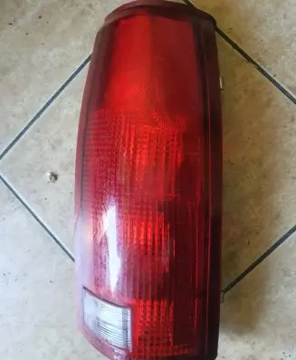 Chevrolet Suburban Tailgate rear/tail lights 05977868 16506350F