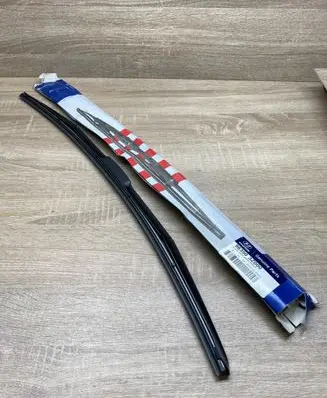 Hyundai Elantra VII Windshield/front glass wiper blade 983503Z000