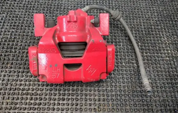 Renault Clio IV Front brake caliper