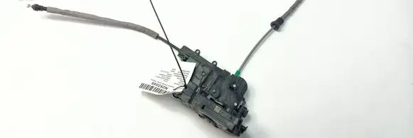Mercedes-Benz Vito Viano W447 Front door lock A4477200035