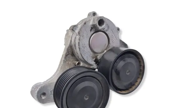 Land Rover Range Rover Sport L461 Generator/alternator belt tensioner S8E26B209AA