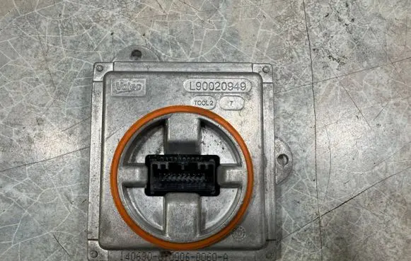 BMW i3 LED ballast control module 7367751 L90021969 L90028082