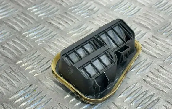 Ford Transit Custom Quarter panel pressure vent BK21B280B63B