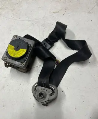 Volkswagen Bora Front seatbelt 00064684