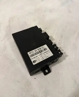 Mercedes-Benz E W211 Tow bar trailer control unit/module 2115450832