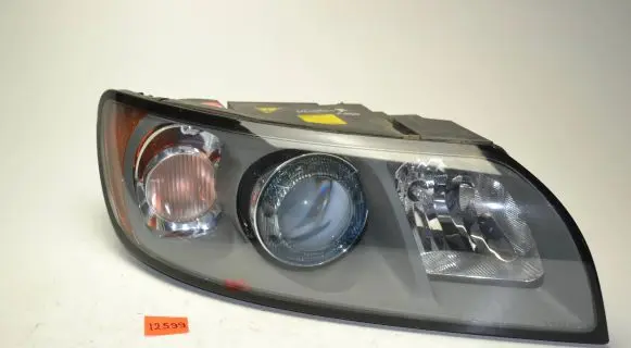 Volvo V50 Headlight/headlamp 30698659 0301198674