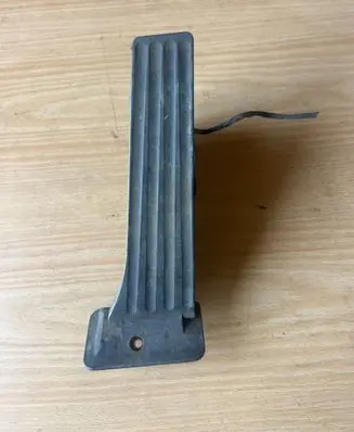 BMW 5 G30 G31 G38 Accelerator throttle pedal 6859999 21490710