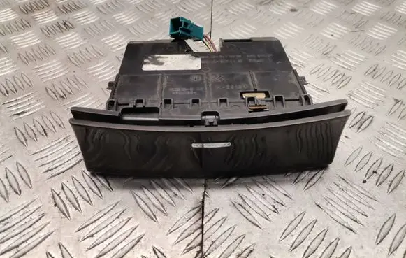 Mercedes-Benz GL X164 Car ashtray a1648100130