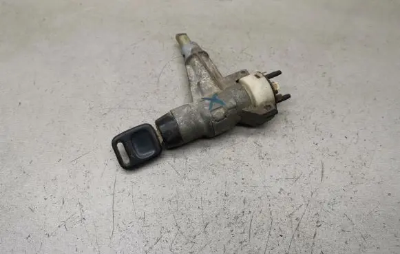 Audi 80 90 S2 B4 Ignition lock 893905851