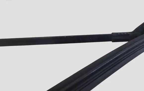 Volvo V40 Front wiper blade arm 31276060