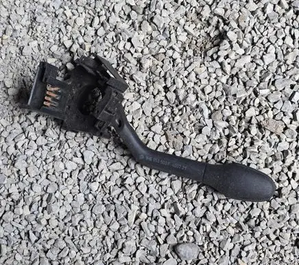 Volkswagen PASSAT B4 Wiper control stalk 1H6953503F 400721
