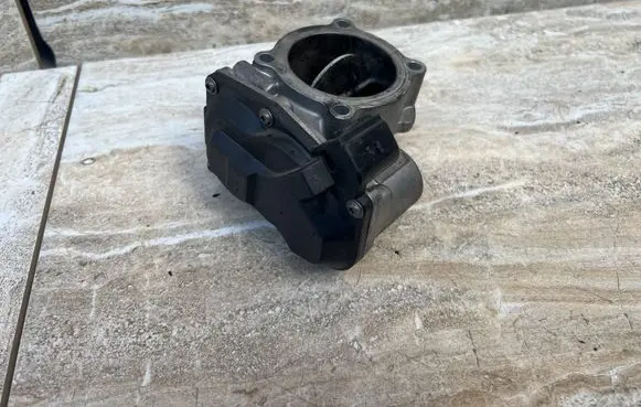 Maserati Levante Throttle valve 30216B5509