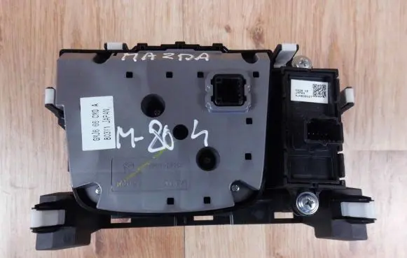 Mazda 6 Head unit multimedia control GMJ666CM0A GMJ6