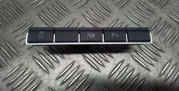 Volkswagen Tiguan Other interior part 5N1927137