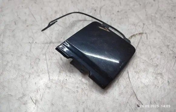 Volvo XC90 Front tow hook cap/cover 30698131