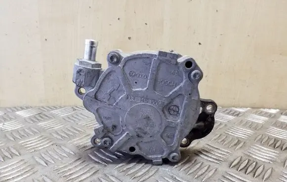 Audi TT TTS Mk2 Vacuum pump 03L145100G
