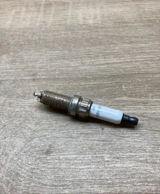 Peugeot 2008 I Spark plug 12ZR8STP