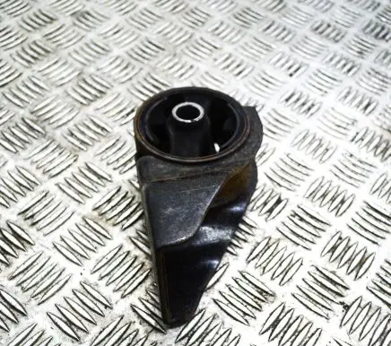 KIA Carnival Engine mount bracket