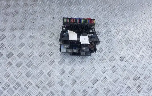 Ford Galaxy Fuse box set 28804147065 VD22980