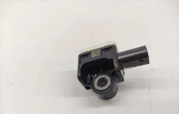 Mercedes-Benz B W246 W242 Airbag deployment crash/impact sensor A1668210151