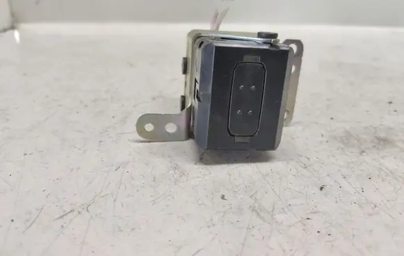 Toyota Avensis T250 Ignition lock 2584ARI24KTY