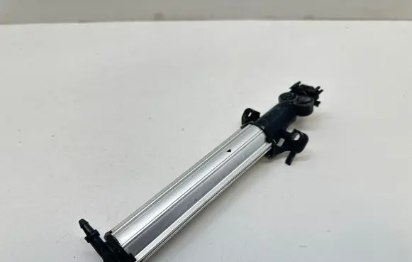 Volvo S60 Headlight washer spray nozzle 3308457