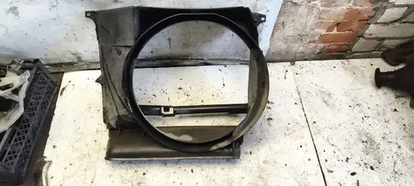 BMW 3 E36 Radiator cooling fan shroud 