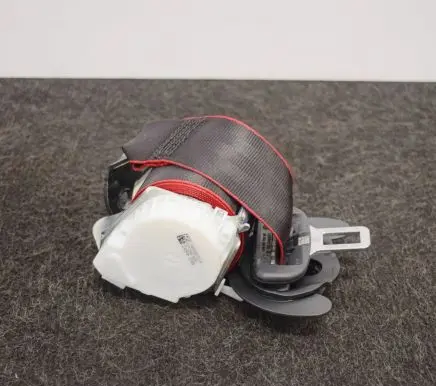 Volkswagen Polo VI Rear seatbelt 34066878A