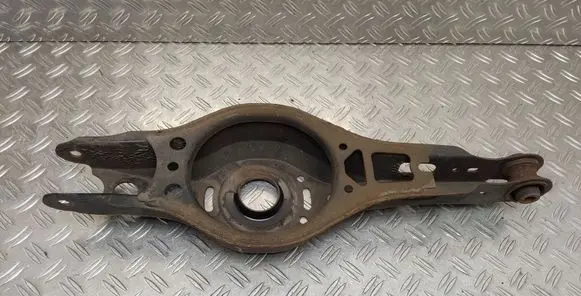 Toyota C-HR I Rear upper control arm/wishbone