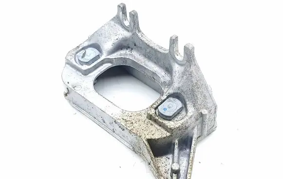 Renault Captur II Engine mounting bracket 112536909R