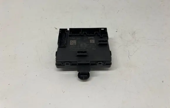 Skoda Octavia Mk4 Door control unit/module 3WA959593A