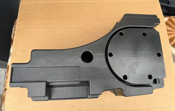 Audi Q7 4M Subwoofer speaker 4M0035621A