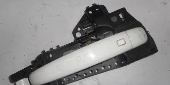 Audi Q3 8U Rear door exterior handle 8U0837886
