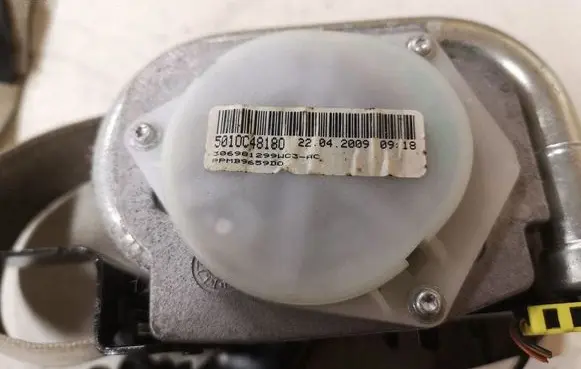 Opel Insignia A Front seatbelt 13303852