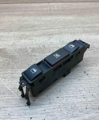 BMW 3 E46 Electric window control switch 8381518